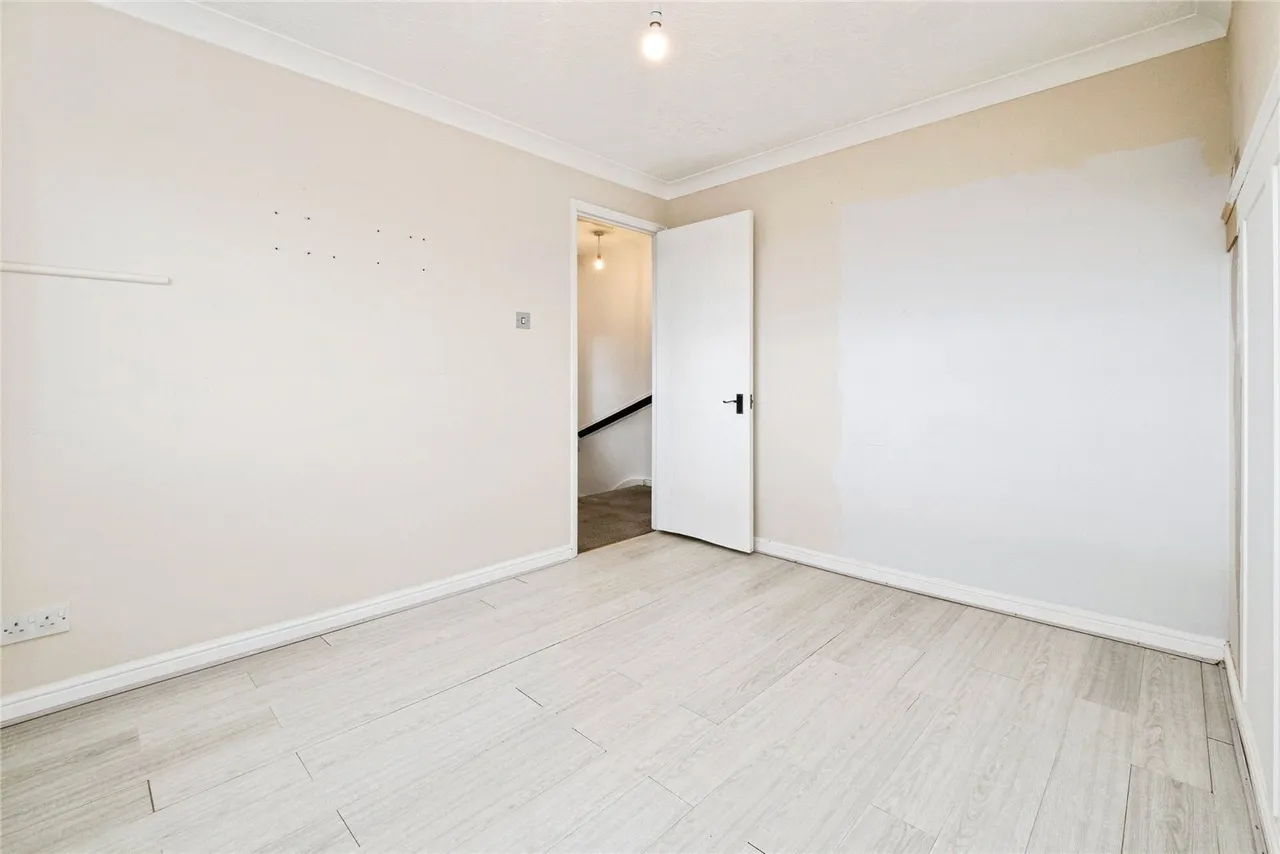 Beaufort Close, Chafford Hundred, Grays, Essex, RM16, photo 12