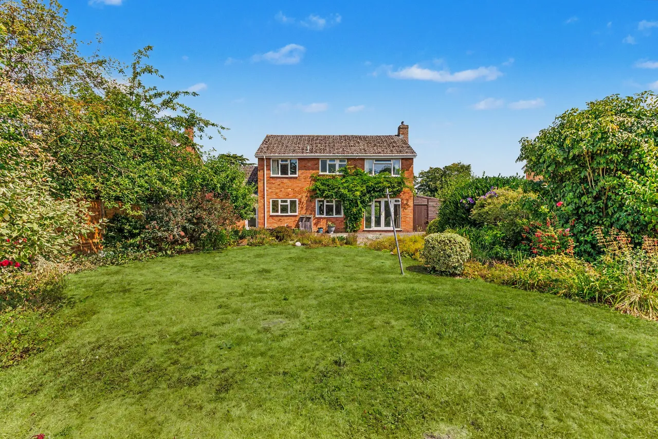 Broadway Road, Aston Somerville, WR12, photo 4