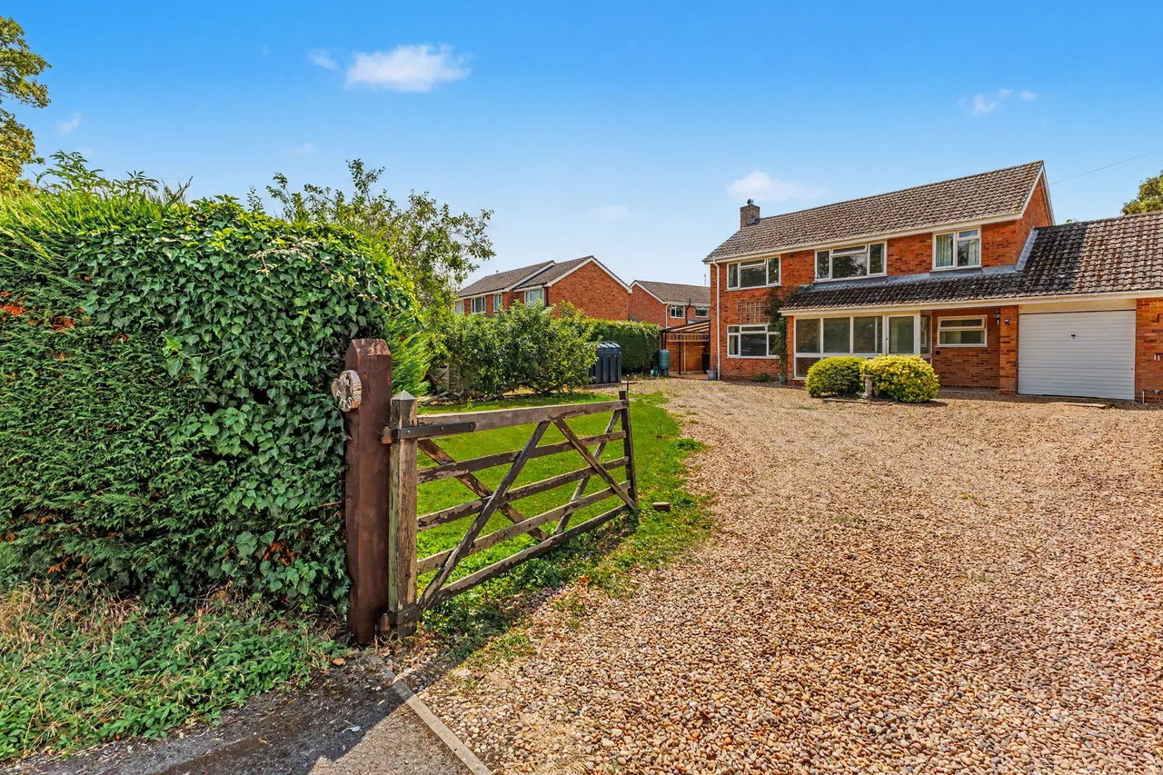 Broadway Road, Aston Somerville, WR12, photo 26