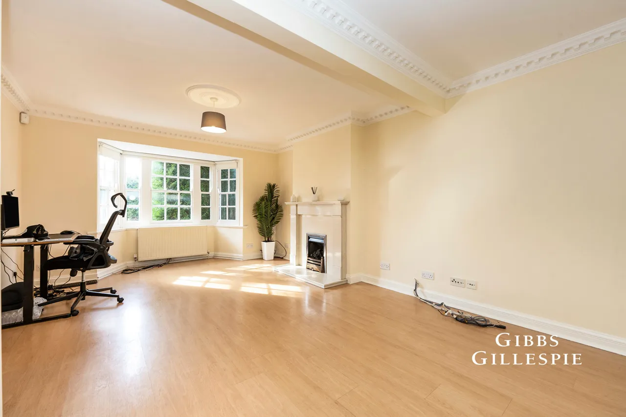 Evelyn Drive, Pinner Fees Apply, HA5, photo 16