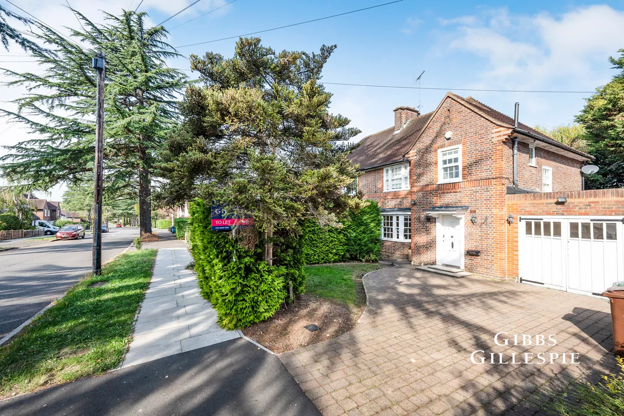 3 bed house to rent, Evelyn Drive, Pinner Fees Apply, HA5