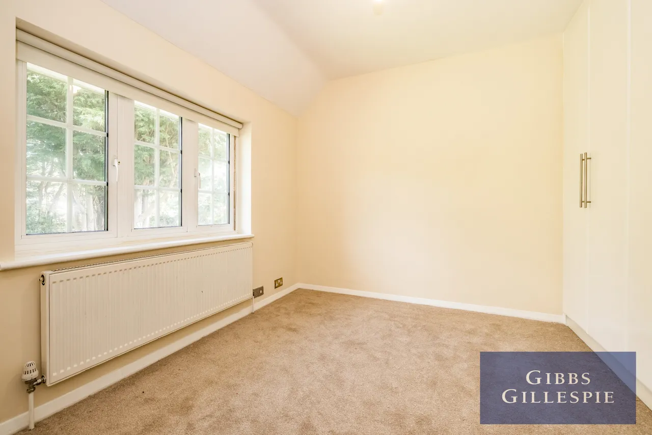 Evelyn Drive, Pinner Fees Apply, HA5, photo 12