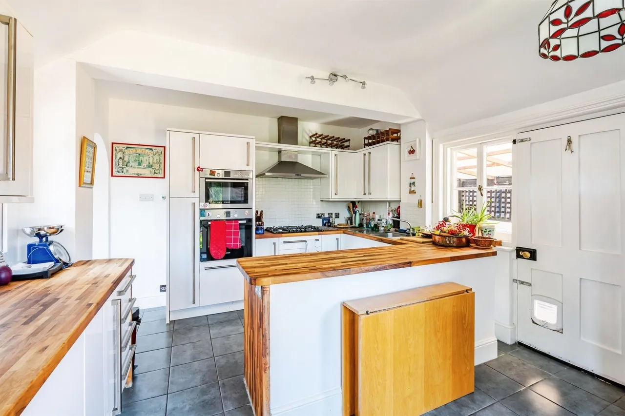 Arlington Road, Eastbourne, photo 5