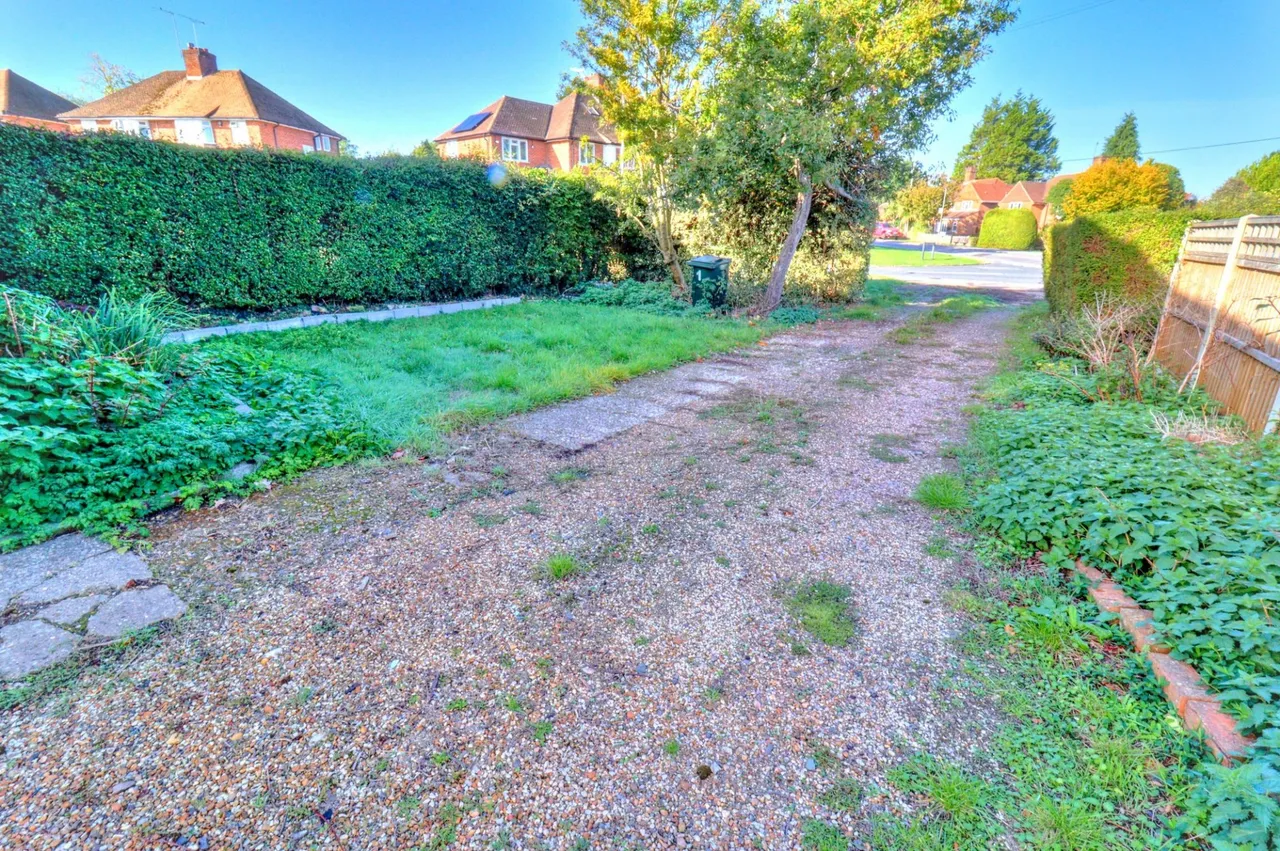 Widdenton View, Lane End, HP14, photo 13