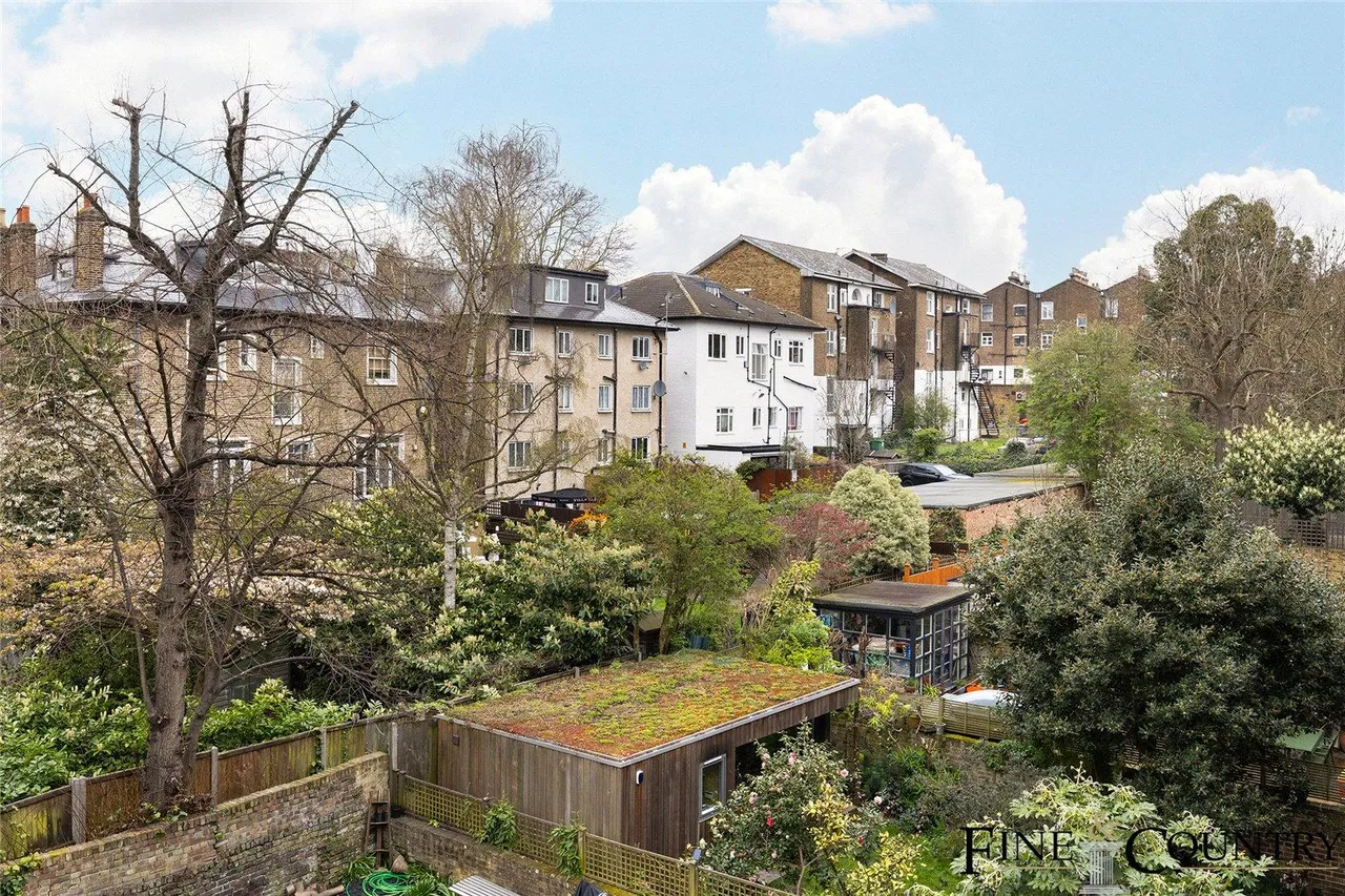 Brondesbury Villas, London, photo 18