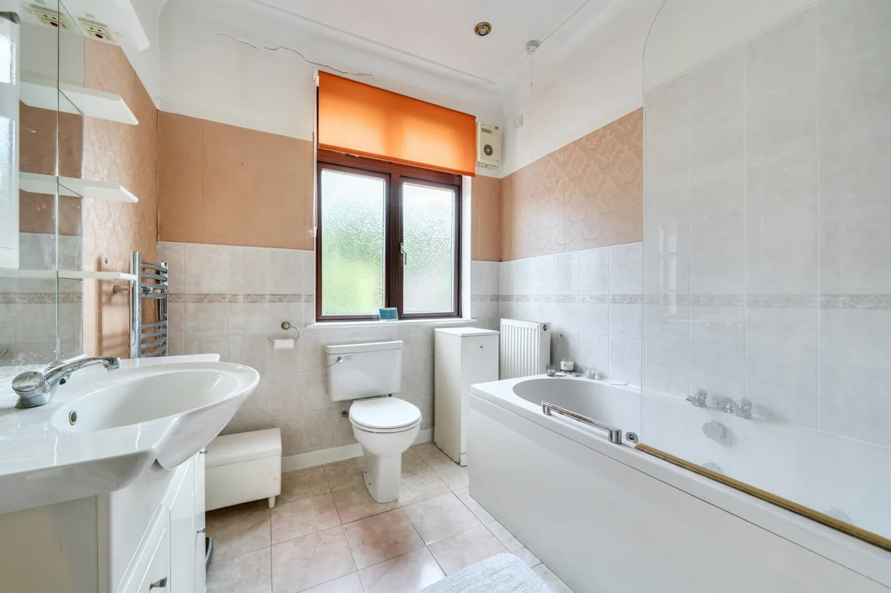 Wellington Road, Enfield, EN1, photo 11