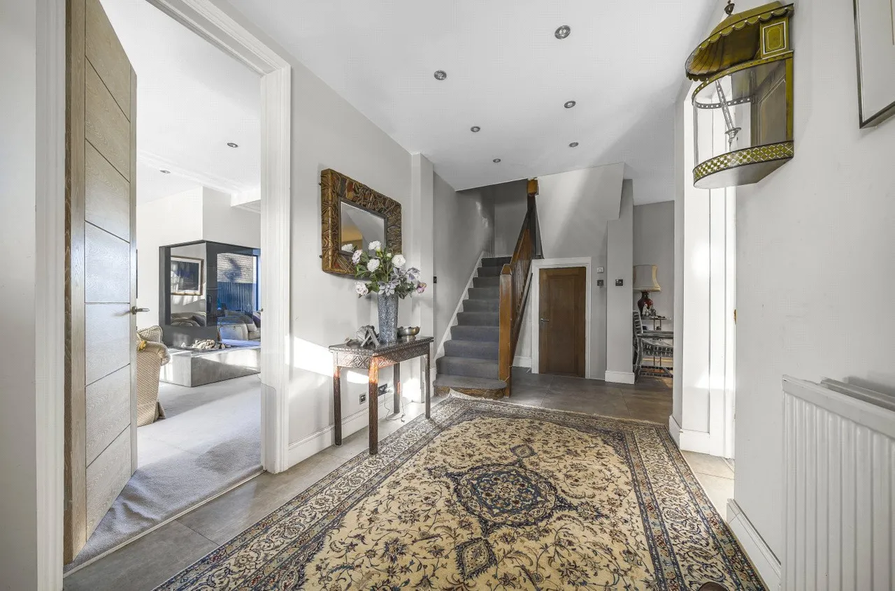 Barnet Road, Arkley, Hertfordshire, EN5 3JD, photo 5