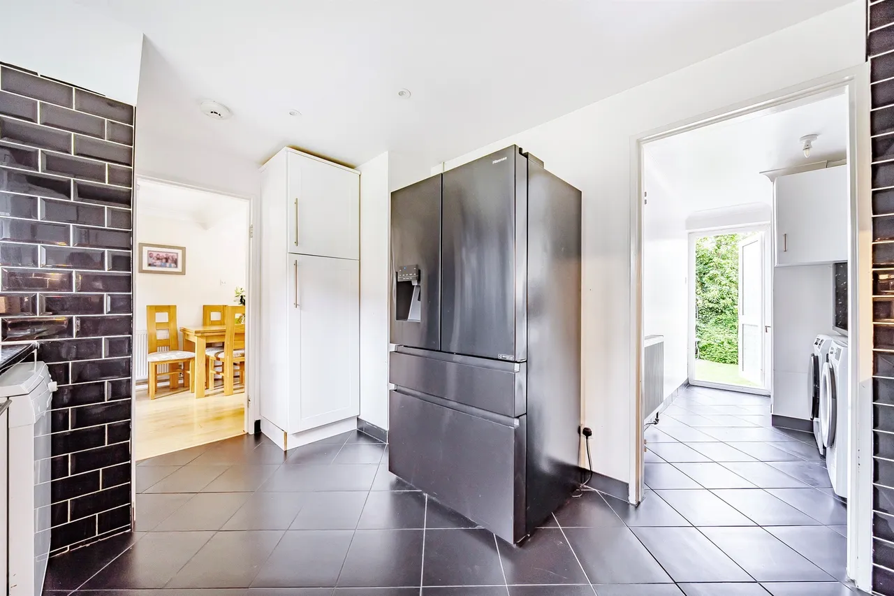 Ripley Road, Enfield, EN2, photo 6