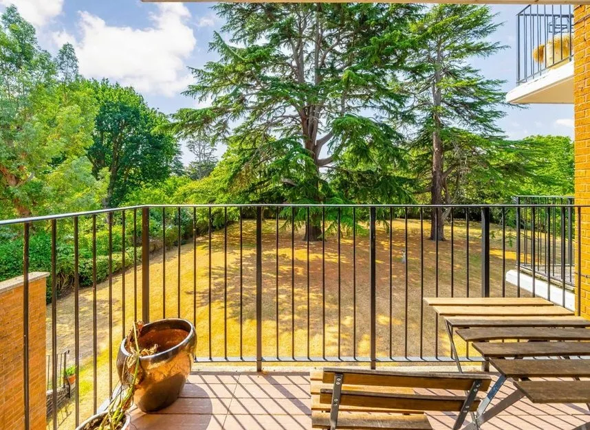 Palace Road, East Molesey, KT8, photo 5