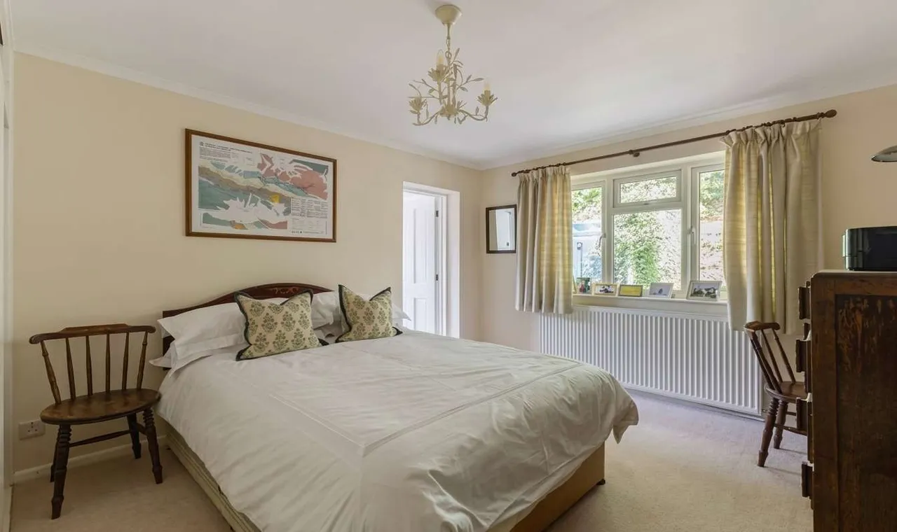Chalkcroft Lane, Penton Mewsey, Andover, Hampshire, SP11 0RD, photo 7