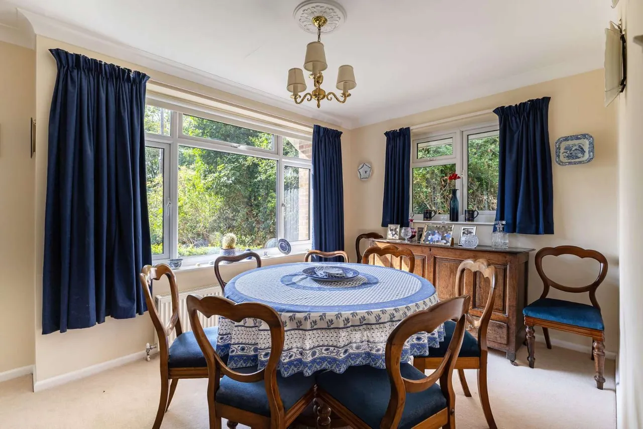 Chalkcroft Lane, Penton Mewsey, Andover, Hampshire, SP11 0RD, photo 4