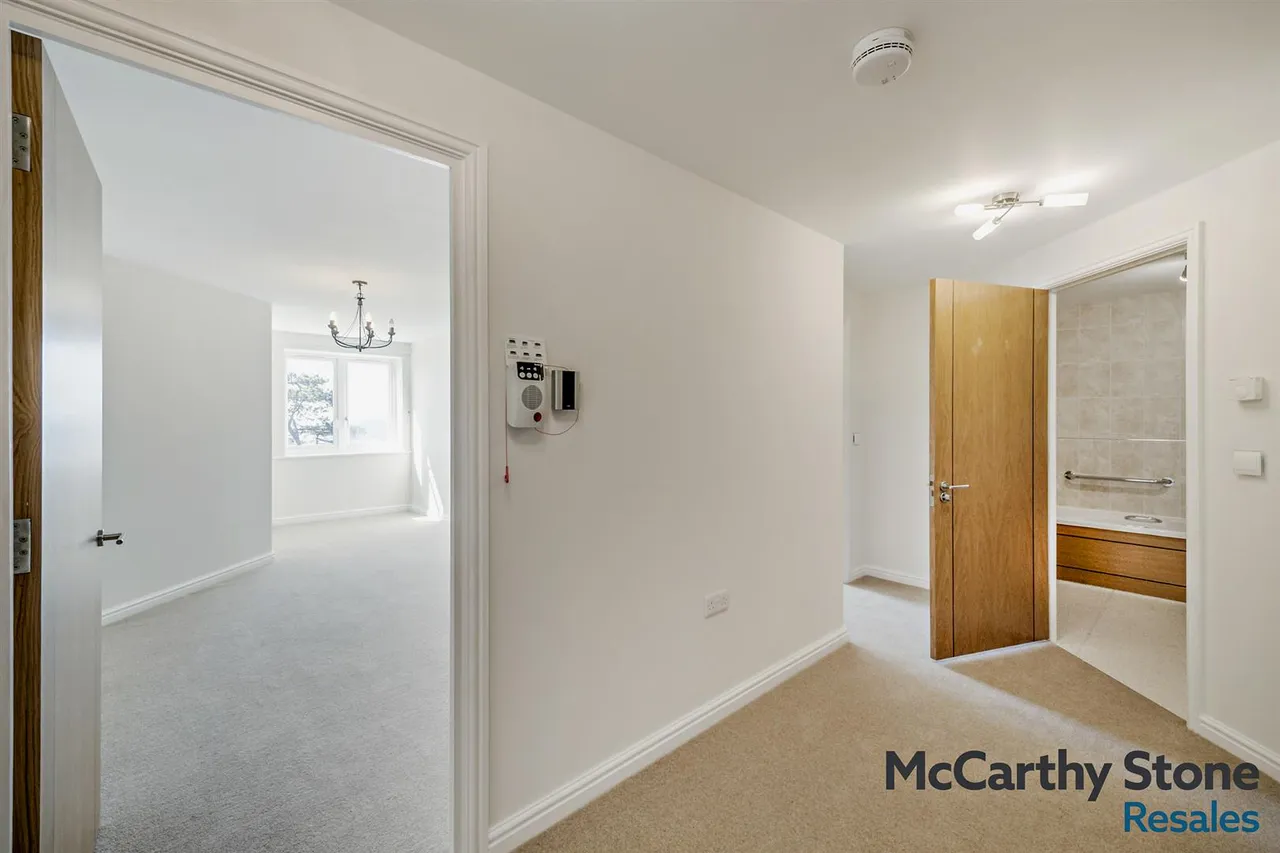 Douglas Avenue, Exmouth, EX8, photo 10