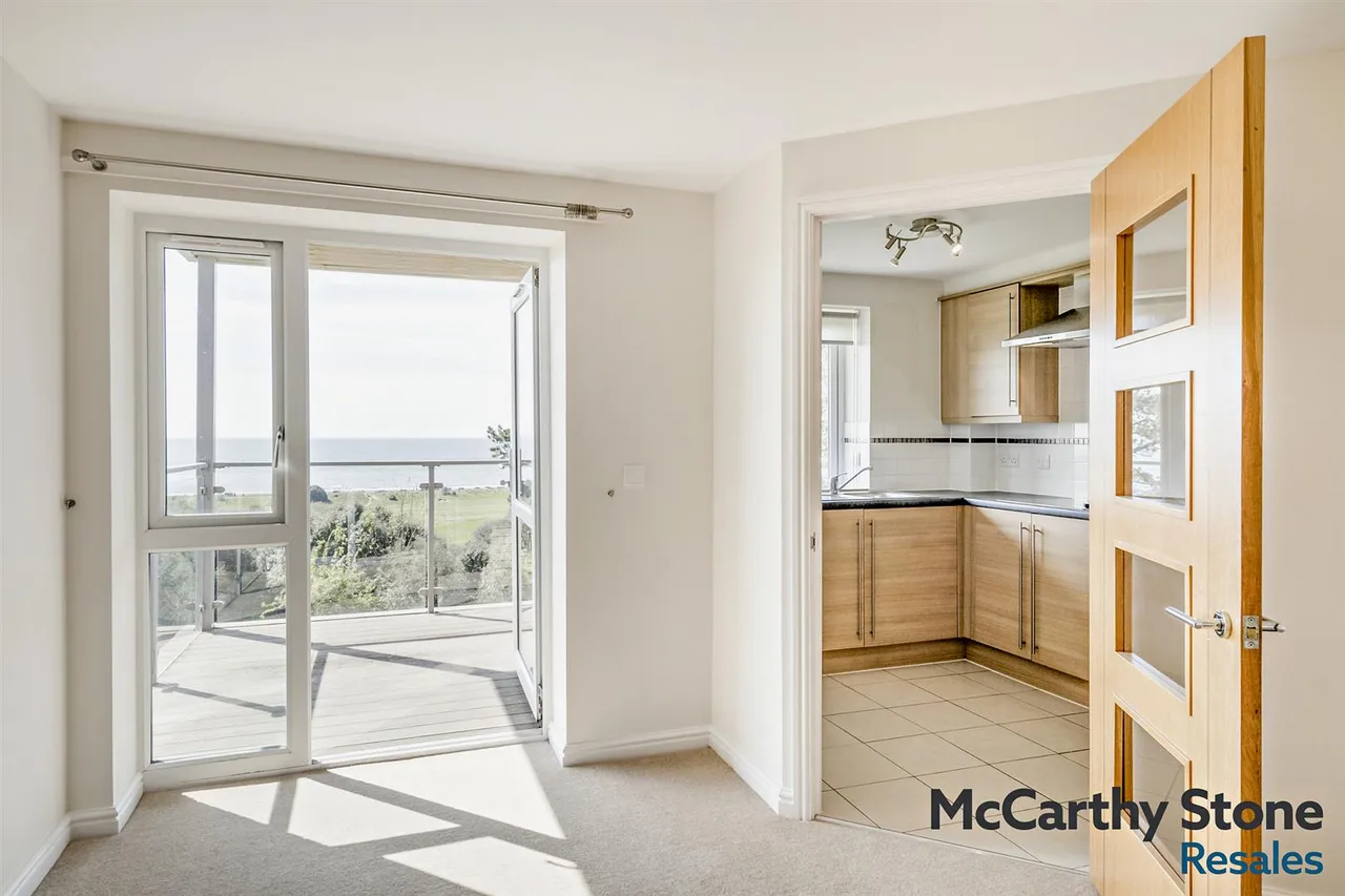 Douglas Avenue, Exmouth, EX8, photo 6