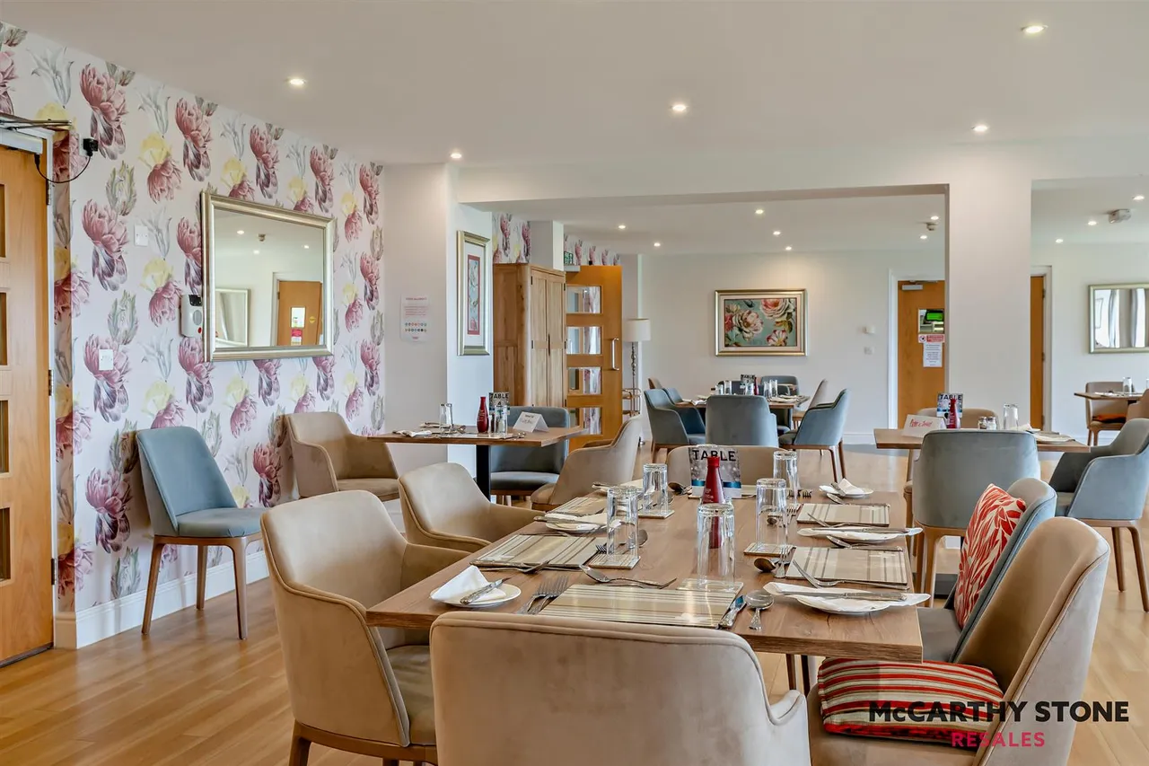 Douglas Avenue, Exmouth, EX8, photo 18
