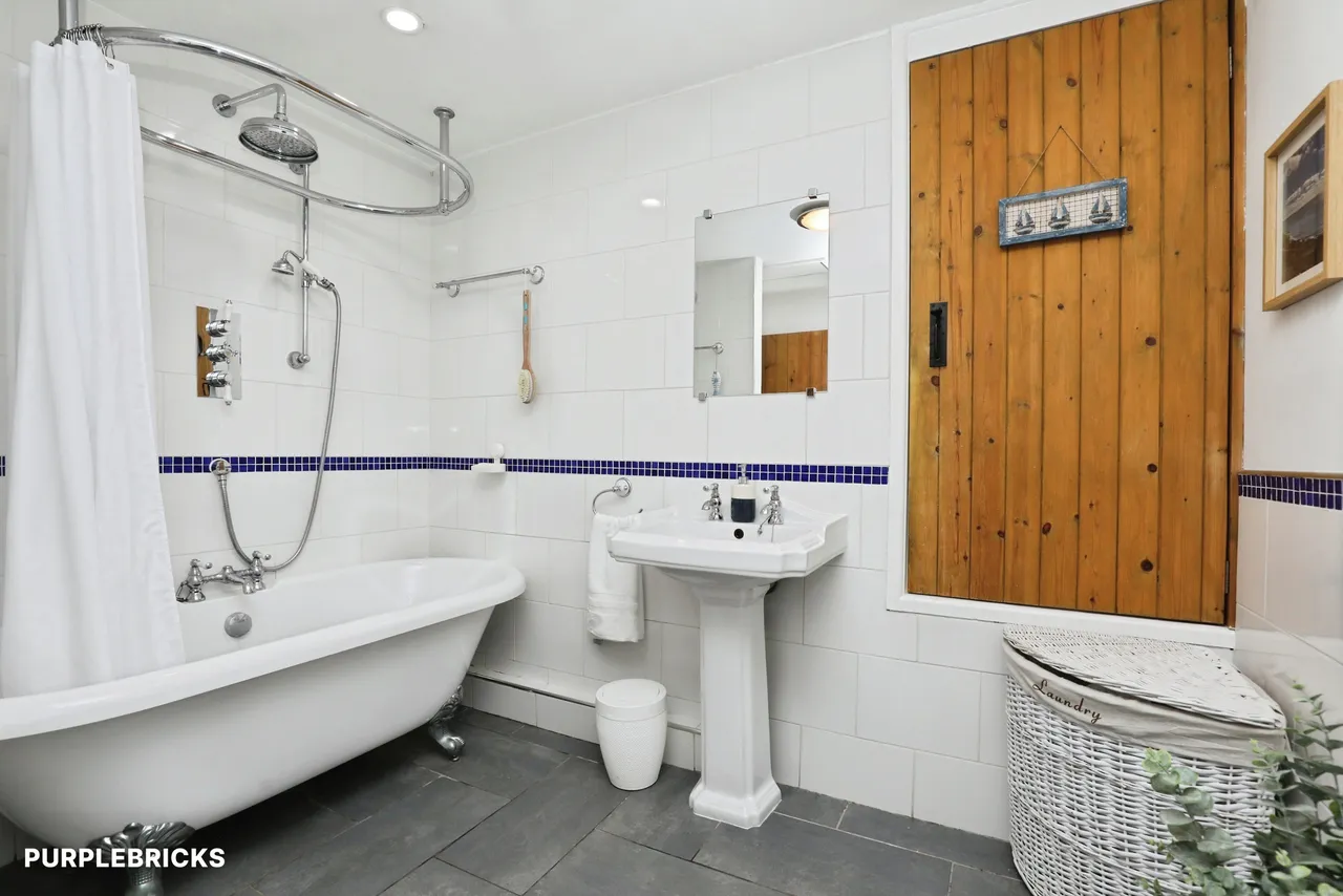 Runcorn Road, Barnton, CW8, photo 27