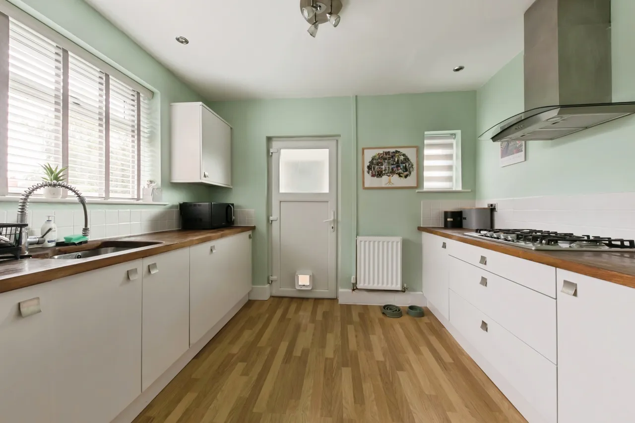 Lawrence Avenue, Northwich, CW9, photo 11