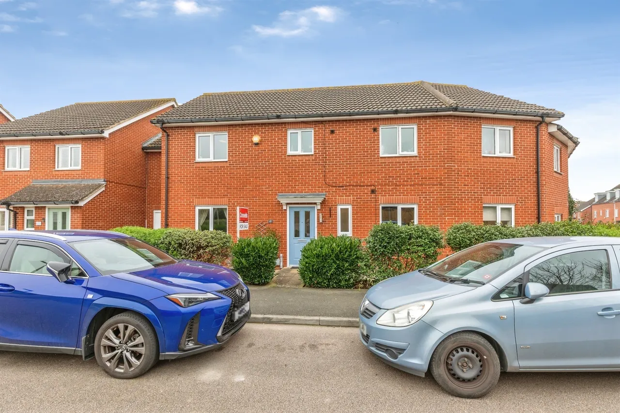 4 bed house for sale — Gamelan Crescent, Hoo, ROCHESTER