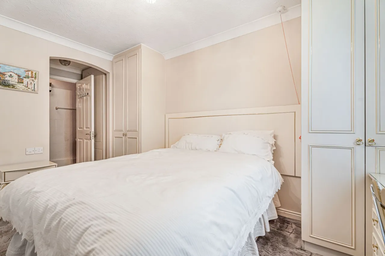 Du Cros Drive, Stanmore, HA7, photo 8