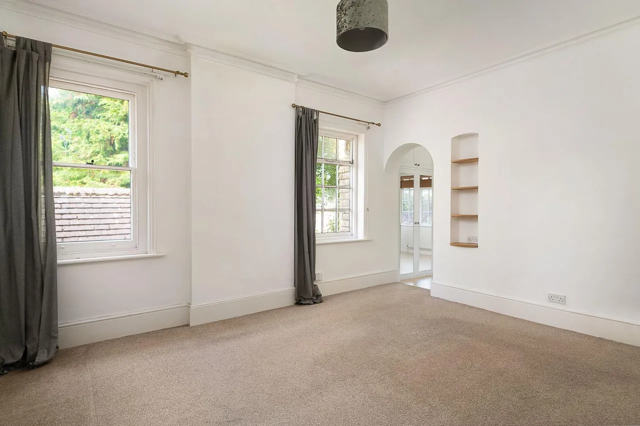 Donnington Square, Newbury, RG14, photo 8