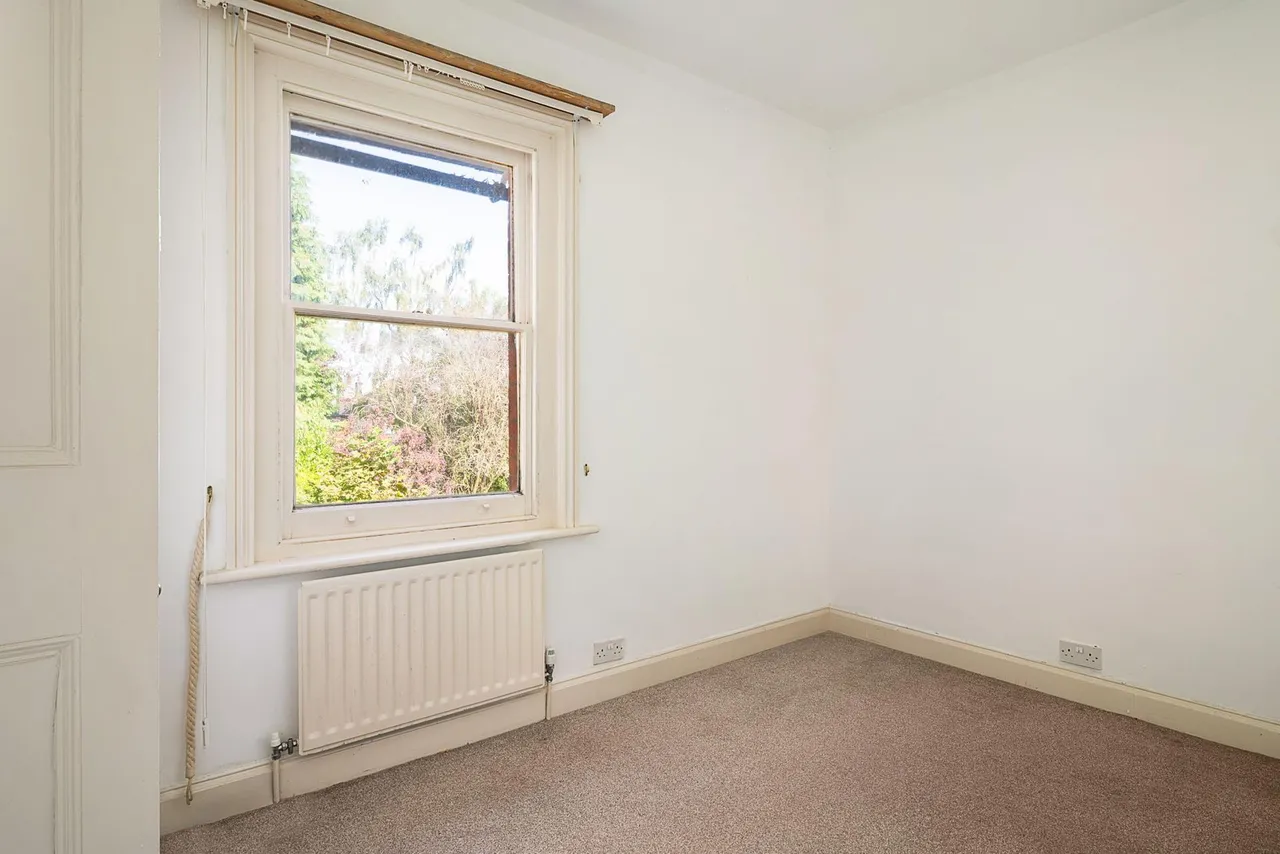 Donnington Square, Newbury, RG14, photo 12