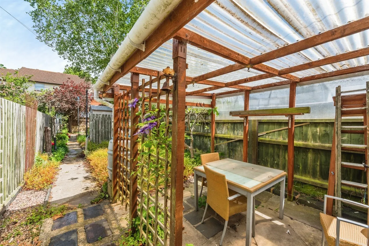 Winifred Street, Swindon, SN3, photo 13