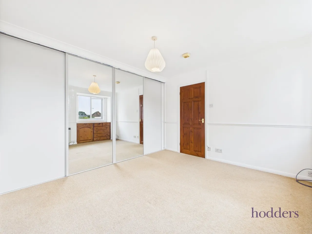 Pippins Court, Ashford, TW15, photo 5