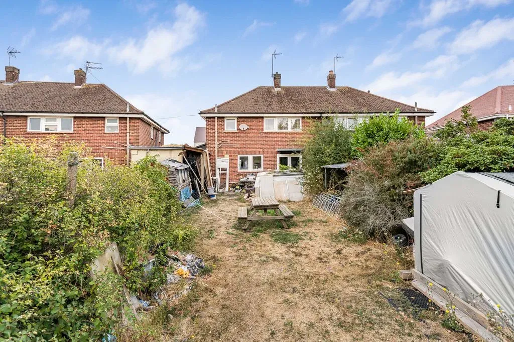 Newton Road, Bletchley, Milton Keynes, Buckinghamshire, MK3 5DH, photo 12