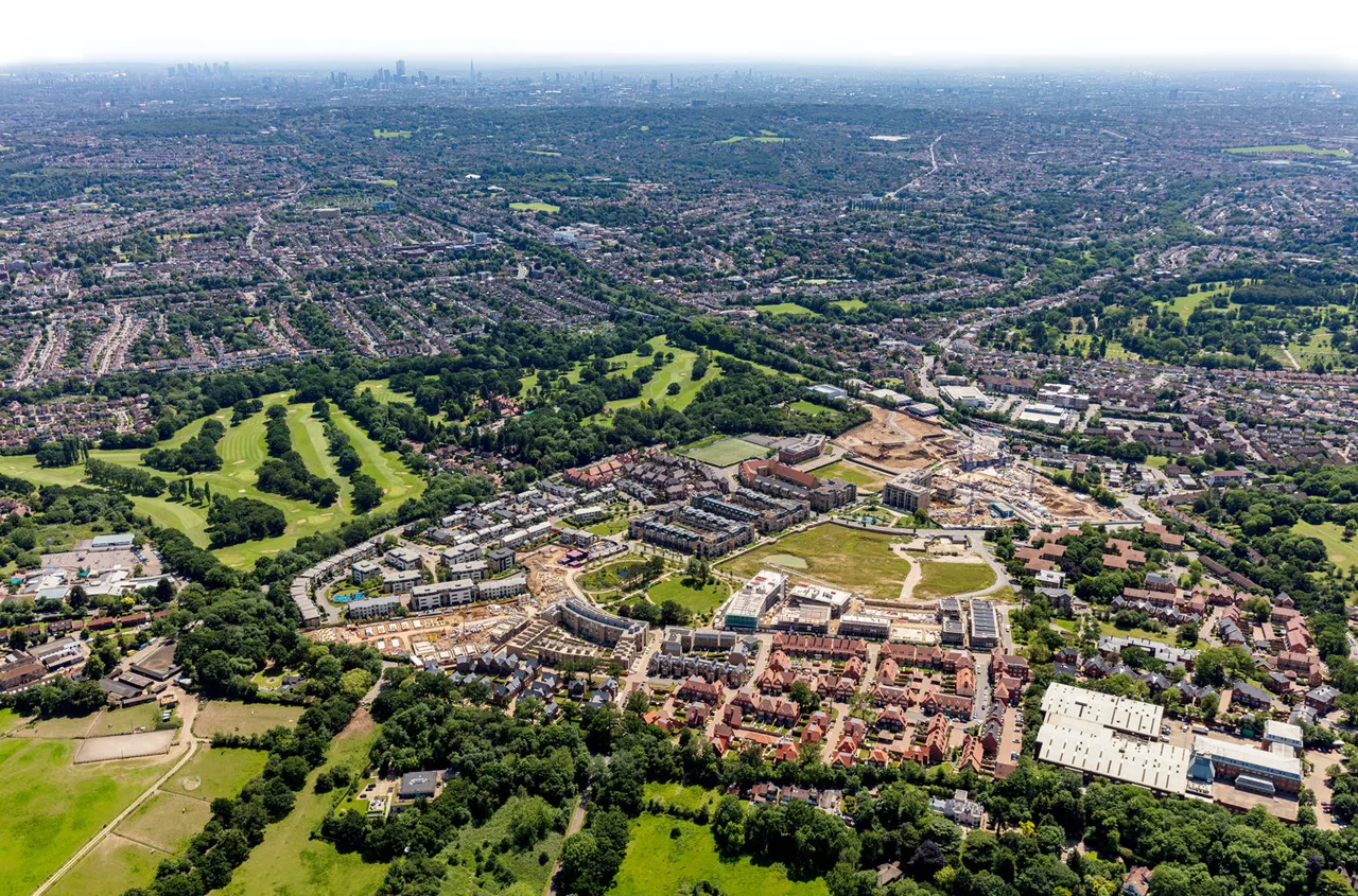 Plaza Collection Mill Hill, NW7, photo 12