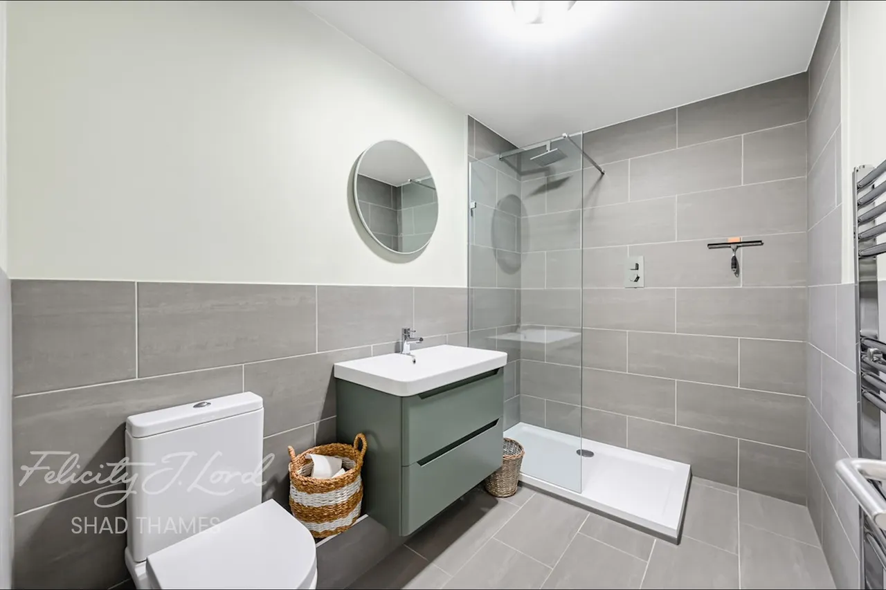 Shand Street, SE1, photo 5