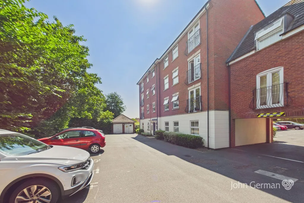 Walnut Gardens, East Leake, photo 12