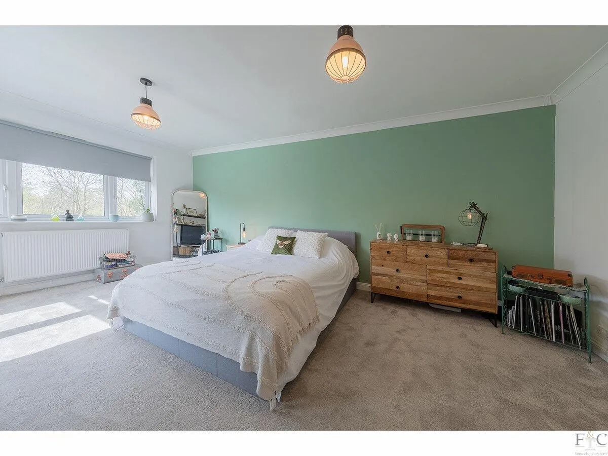 Stoughton Road, Oadby, LE2, photo 31