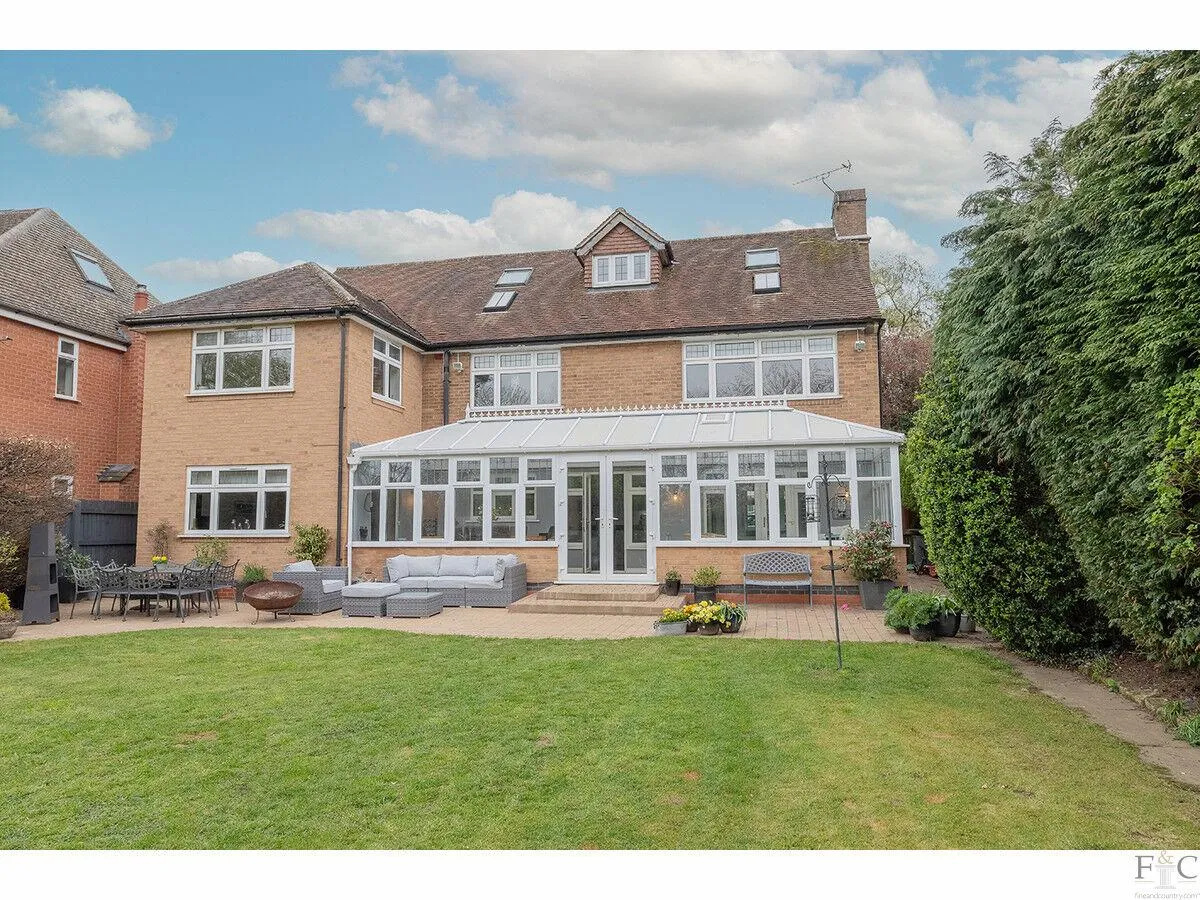 Stoughton Road, Oadby, LE2, photo 43