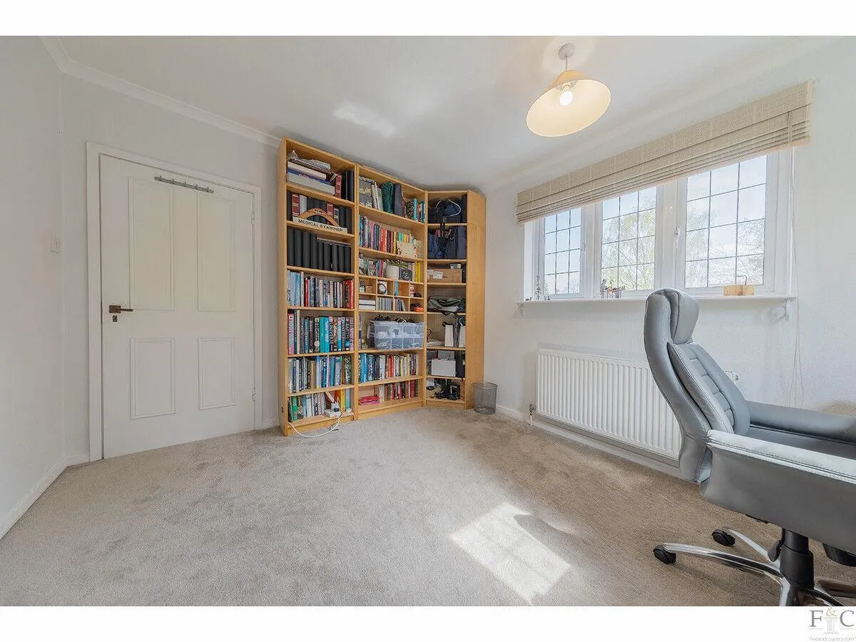 Stoughton Road, Oadby, LE2, photo 25