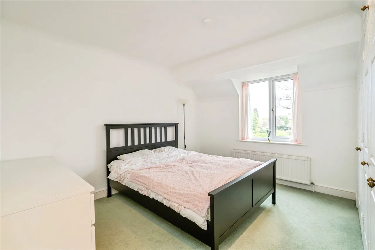 The Street, Chichester, PO18, photo 7