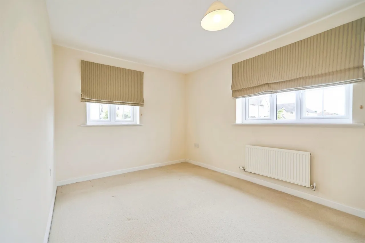 Staincliffe Drive, Keighley, BD22, photo 13