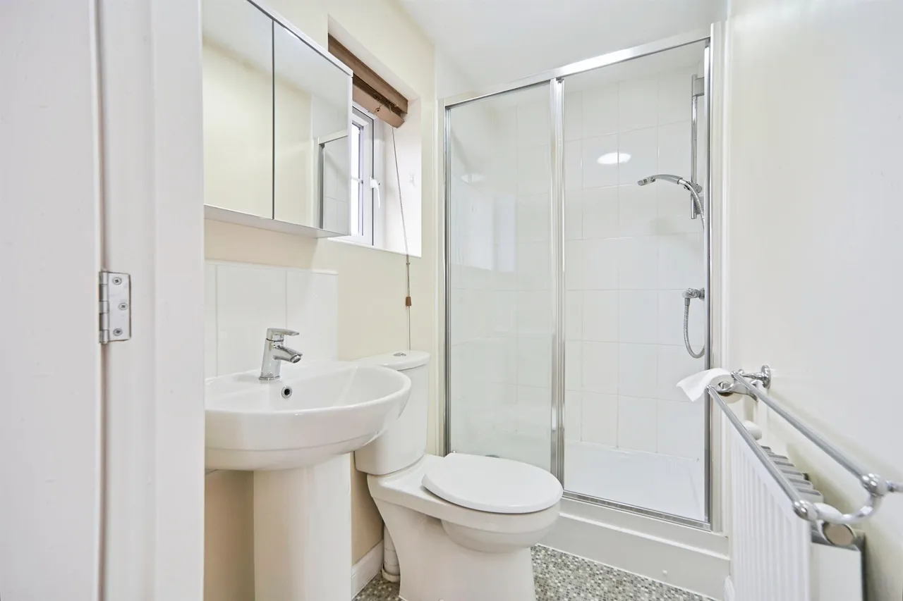 Staincliffe Drive, Keighley, BD22, photo 12