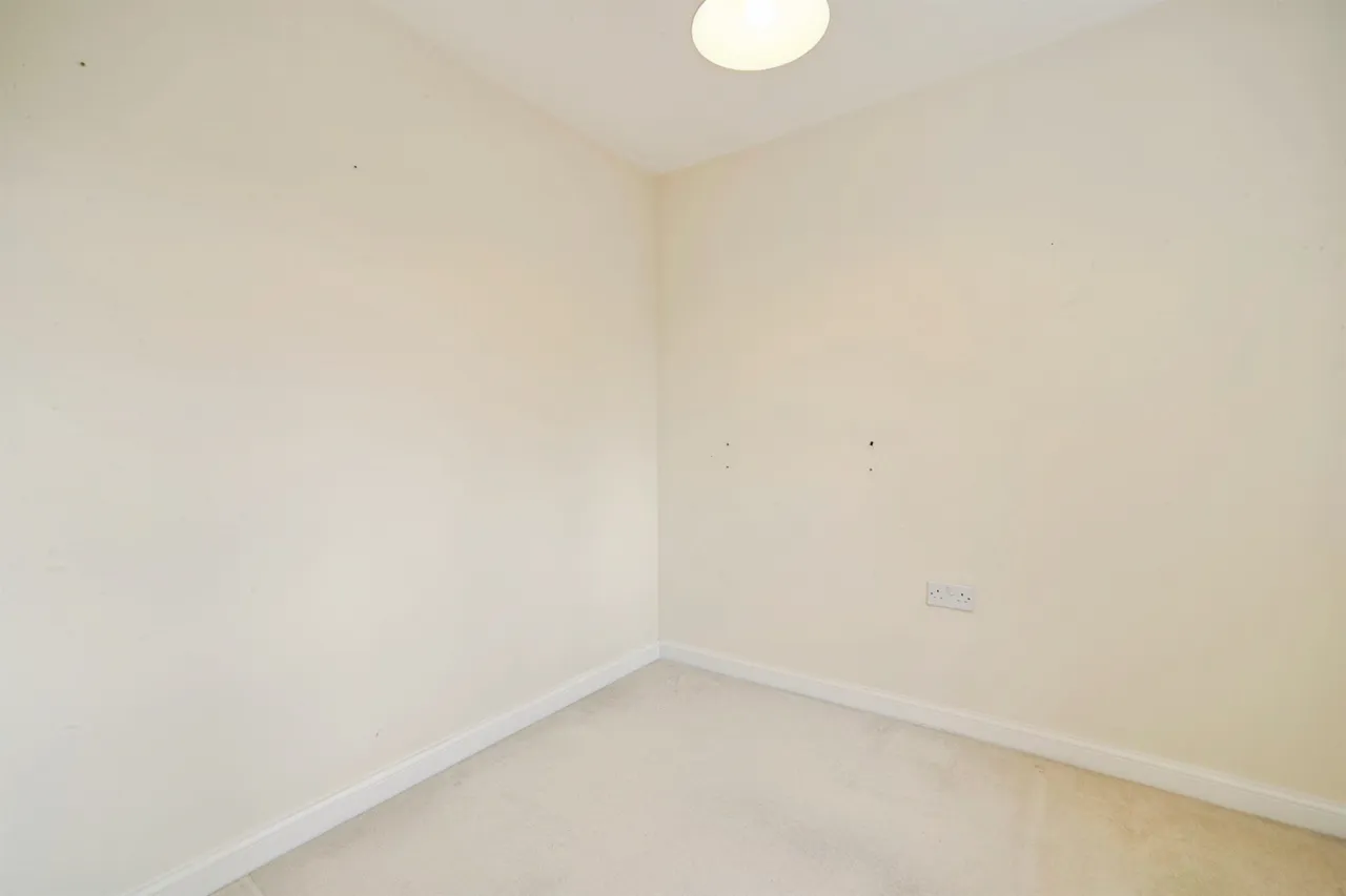 Staincliffe Drive, Keighley, BD22, photo 19