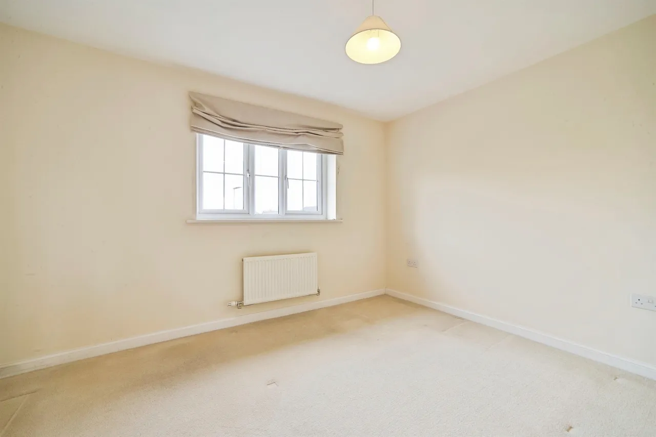 Staincliffe Drive, Keighley, BD22, photo 15