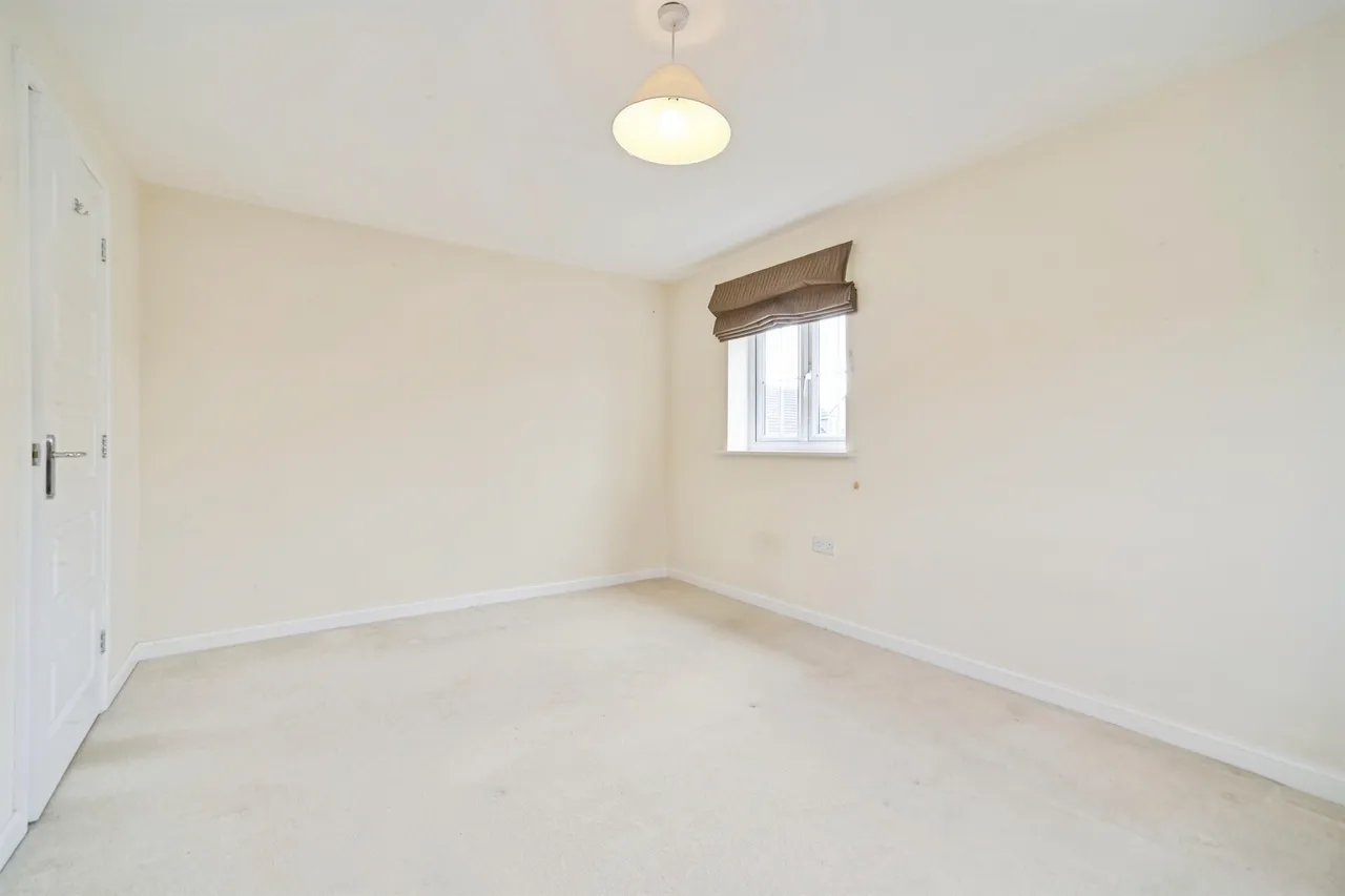 Staincliffe Drive, Keighley, BD22, photo 10