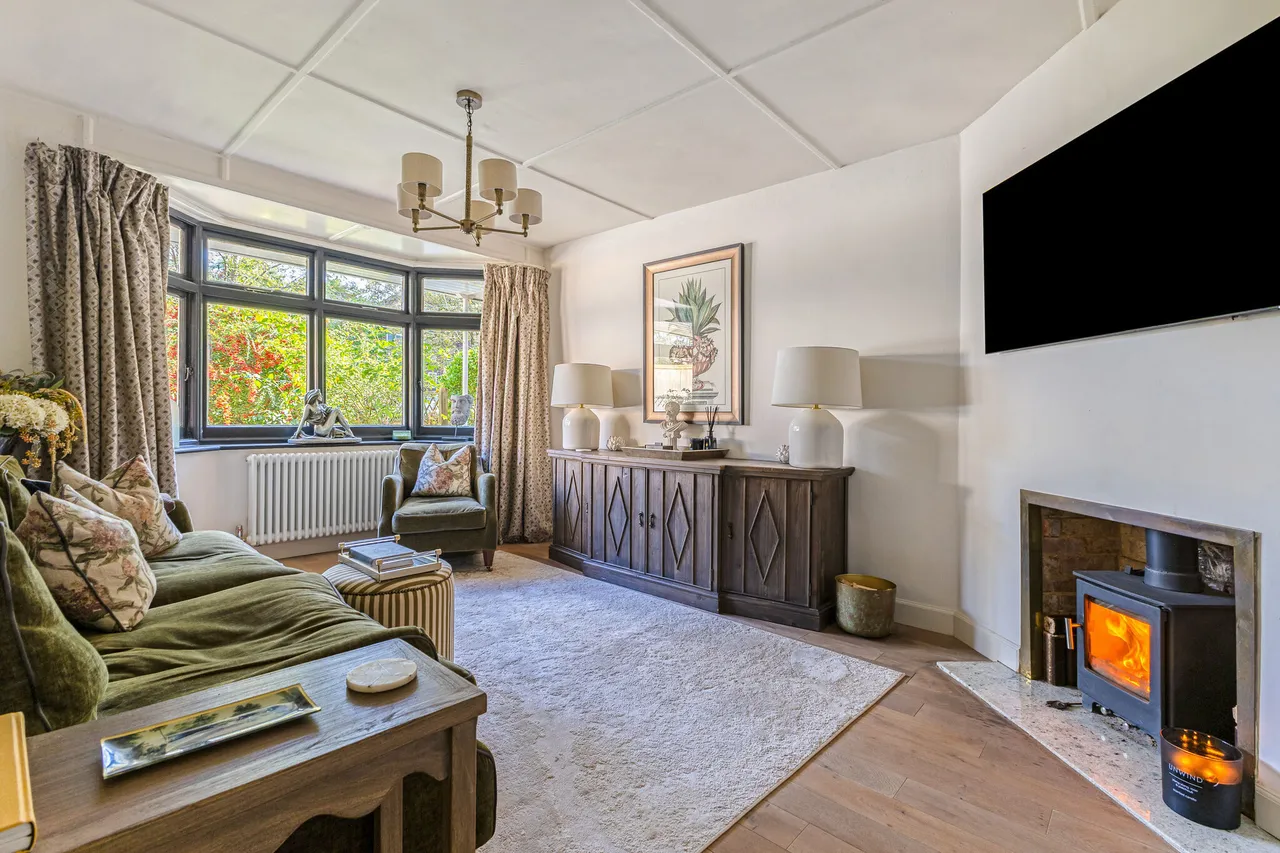 St. Martins Avenue, Epsom, KT18, photo 3