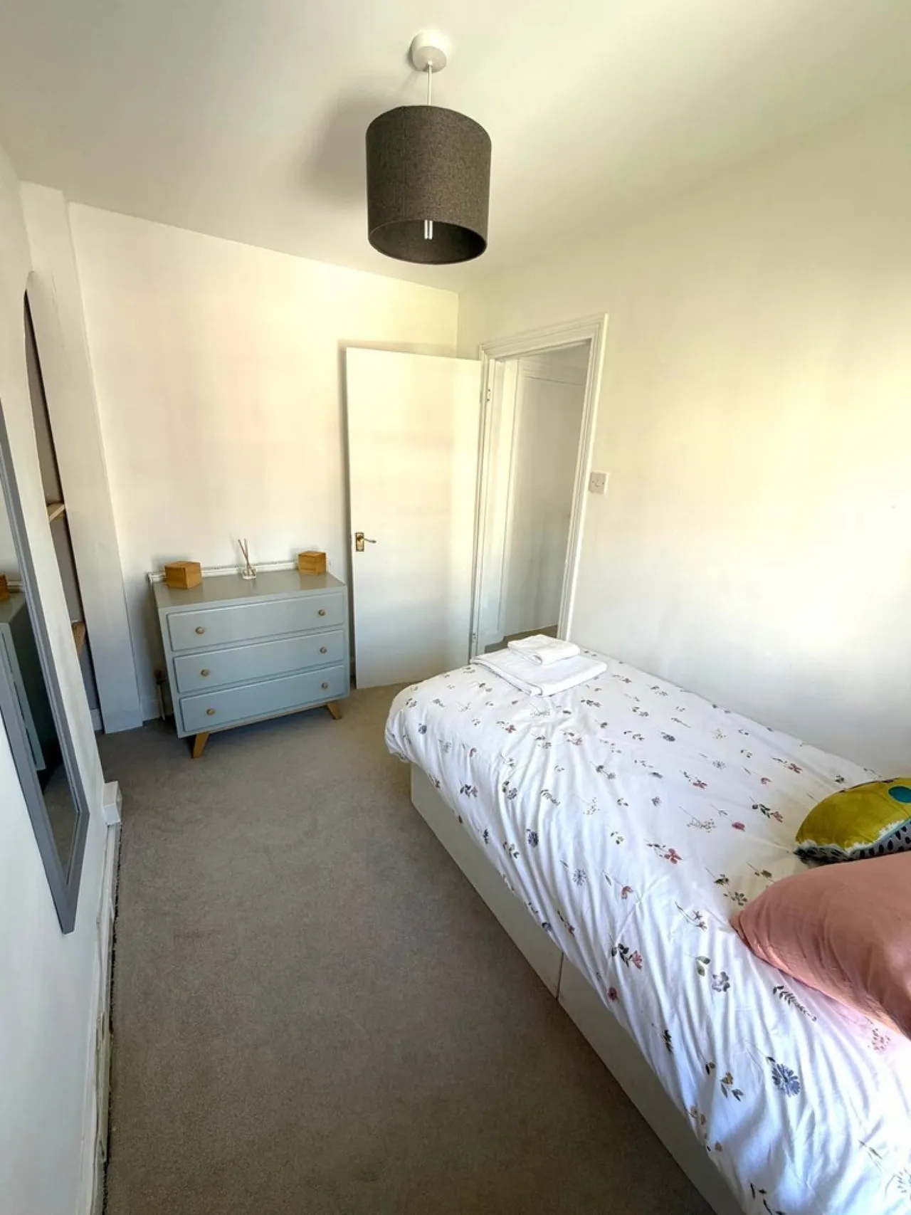 Exeter, EX1, photo 14