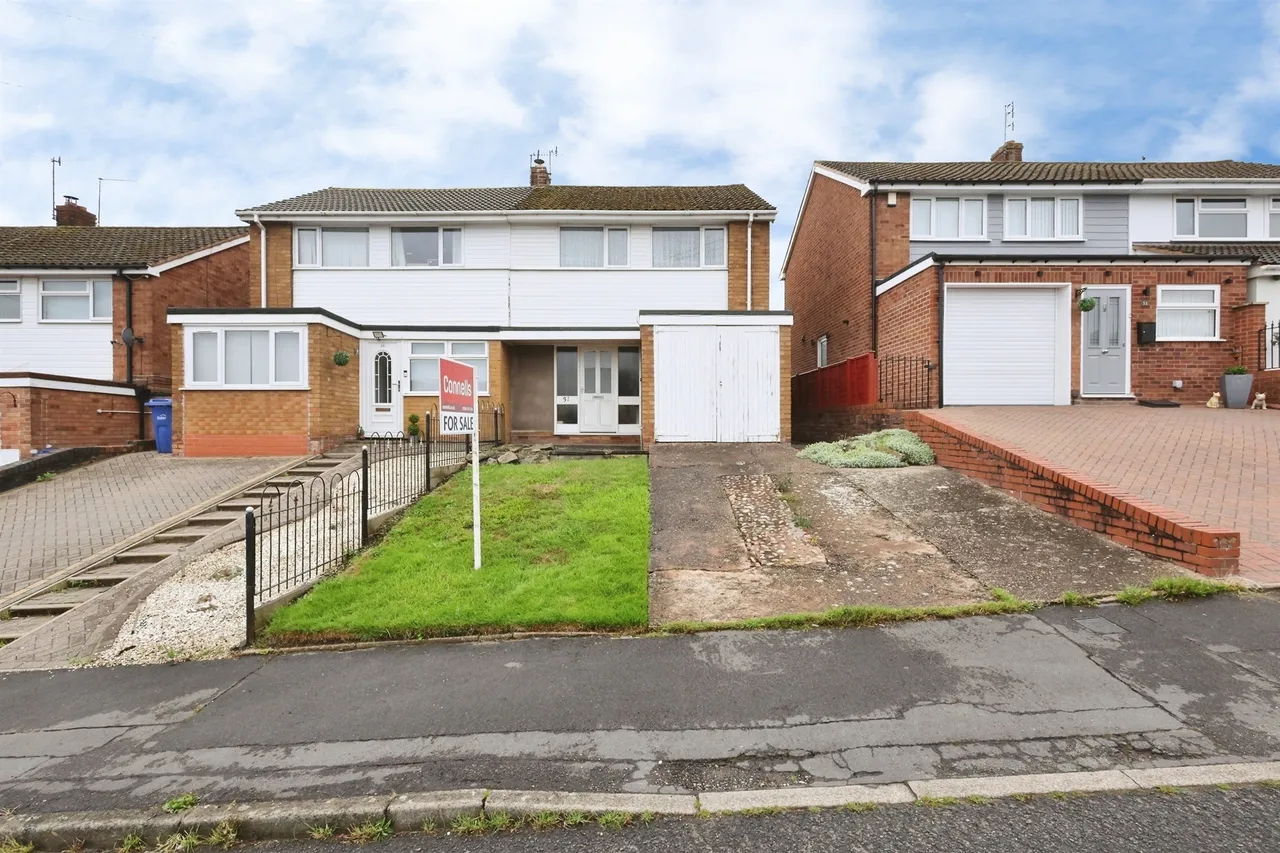 3 bed house for sale — Walker Avenue, Brierley Hill