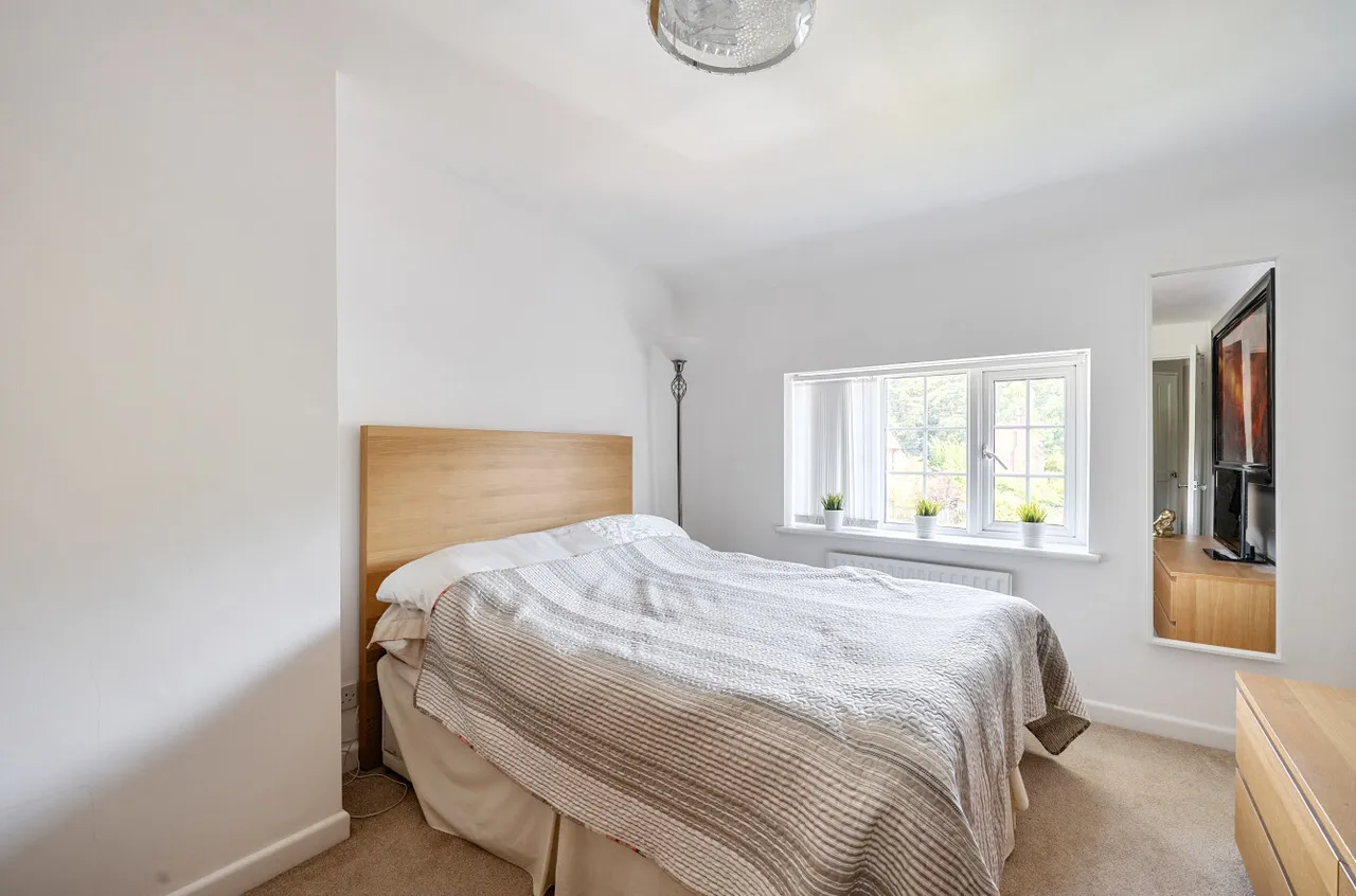 Grove Close, Wokingham, Berkshire, RG40 3NA, photo 15