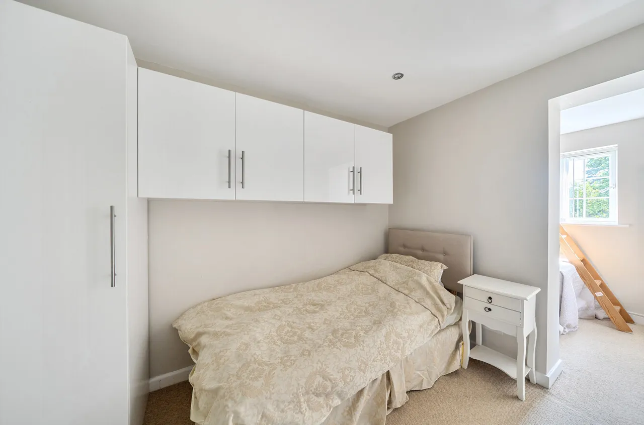 Grove Close, Wokingham, Berkshire, RG40 3NA, photo 23