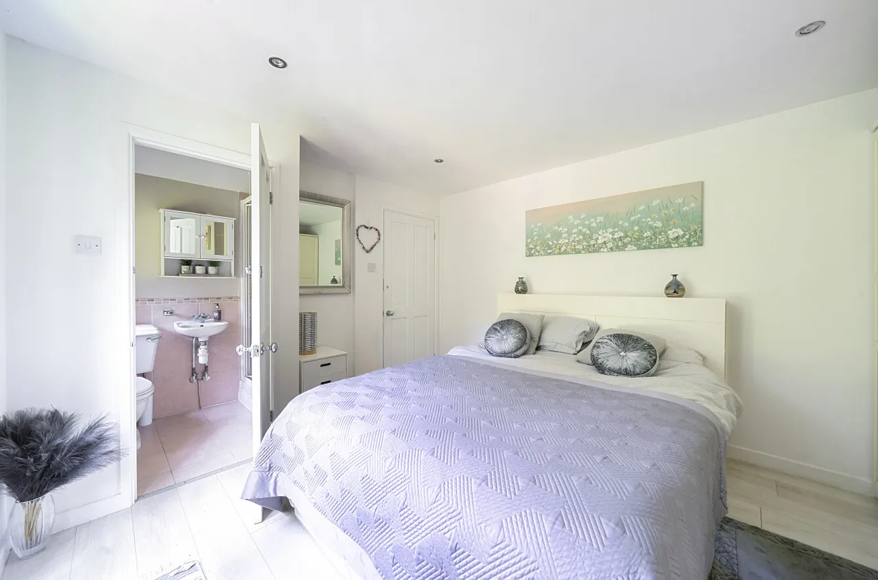 Grove Close, Wokingham, Berkshire, RG40 3NA, photo 17