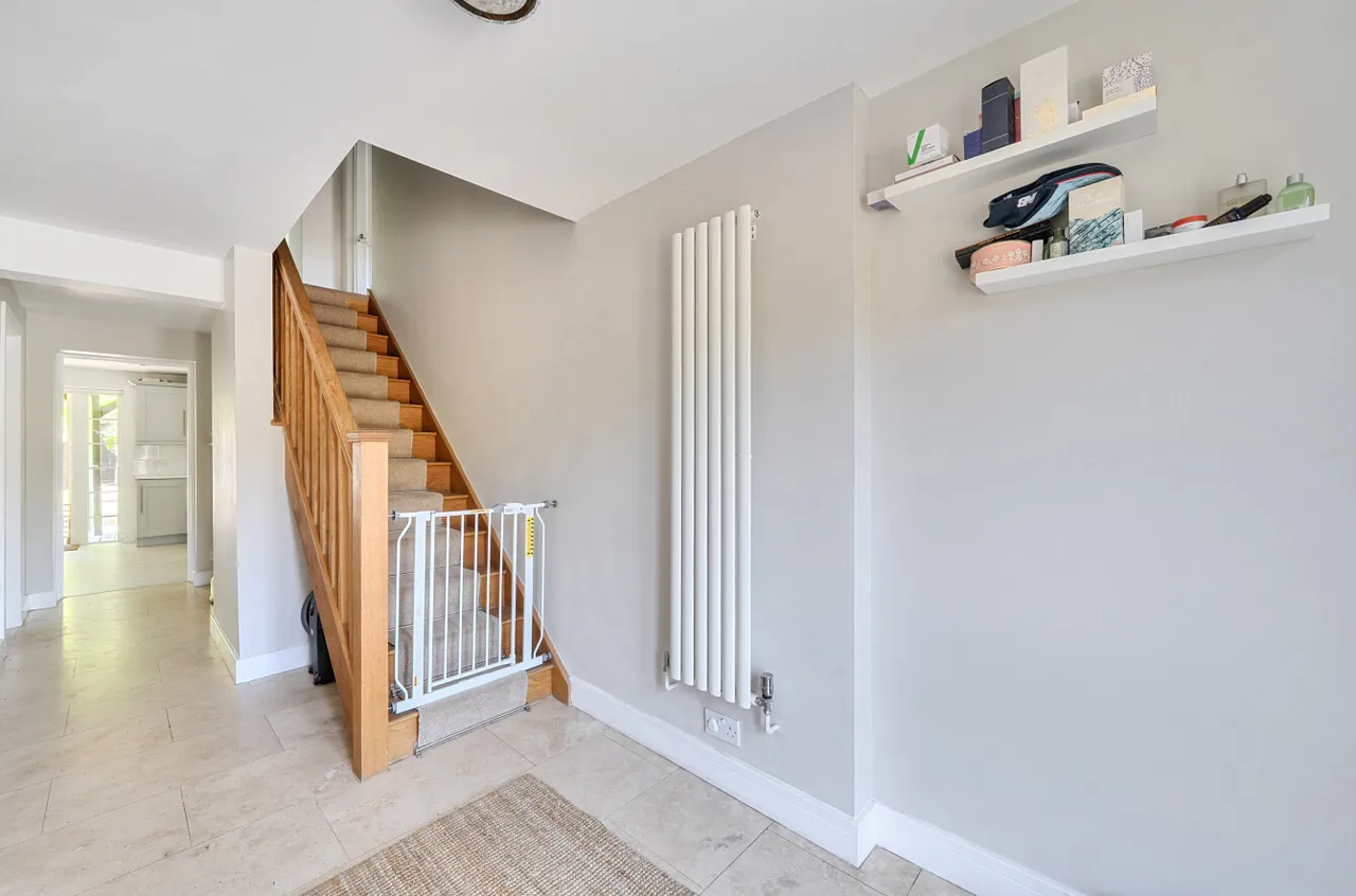 Grove Close, Wokingham, Berkshire, RG40 3NA, photo 4
