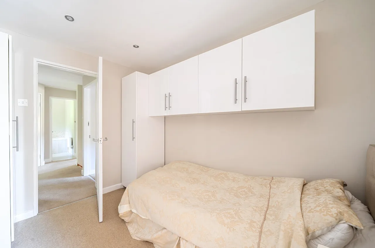 Grove Close, Wokingham, Berkshire, RG40 3NA, photo 26