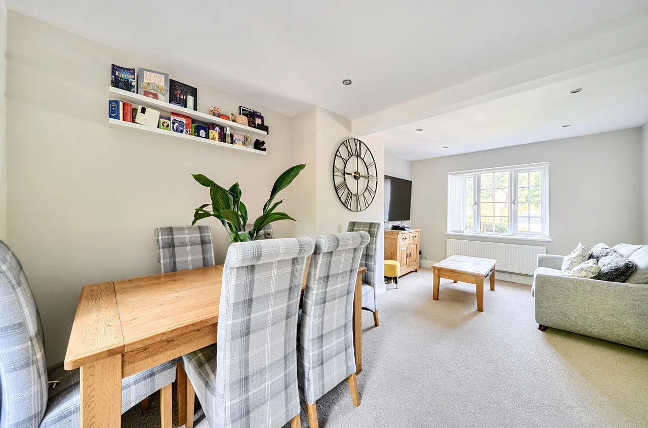 Grove Close, Wokingham, Berkshire, RG40 3NA, photo 10