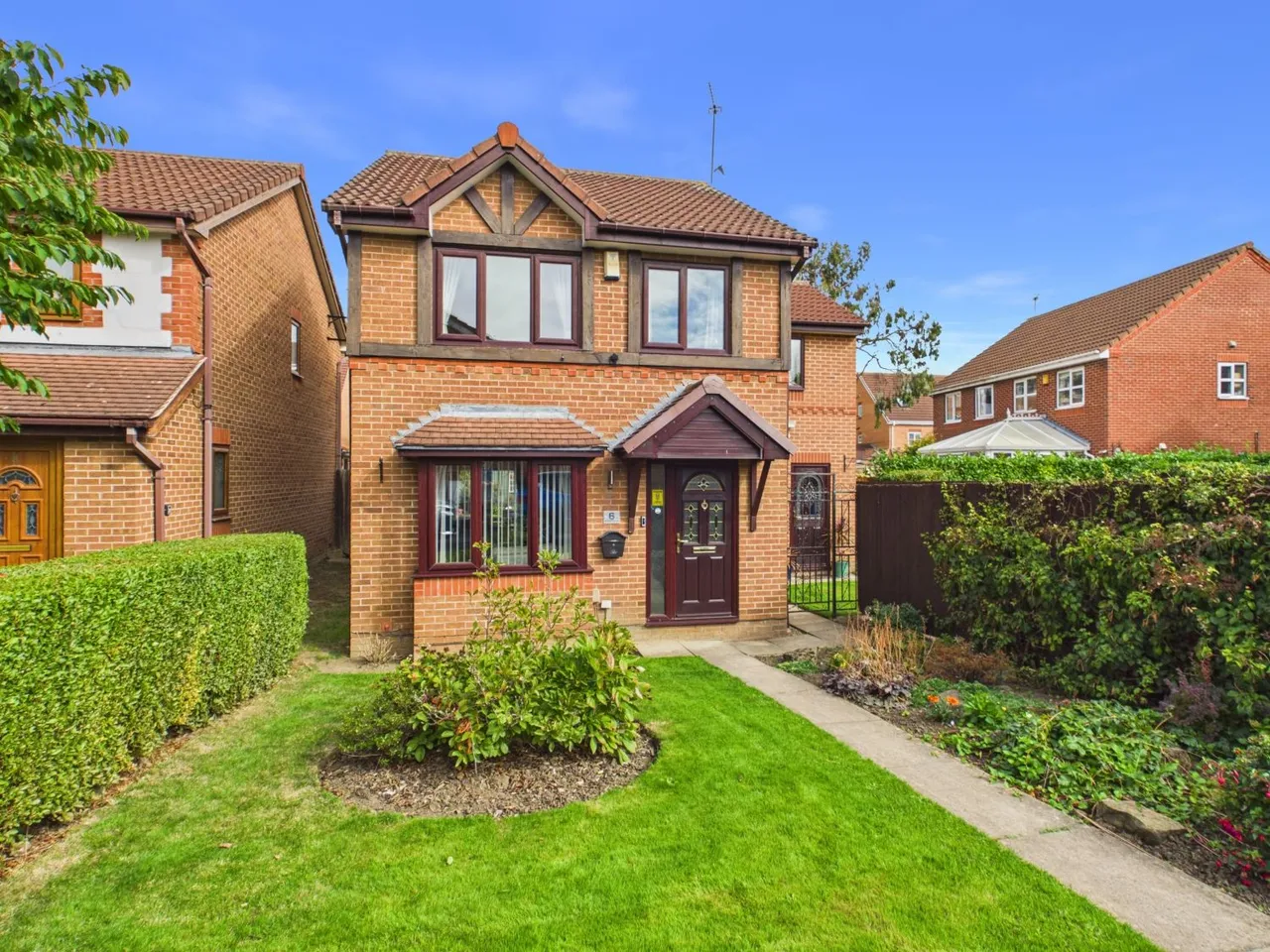 4 bed house for sale, Willow Court, Alverthorpe, WF2