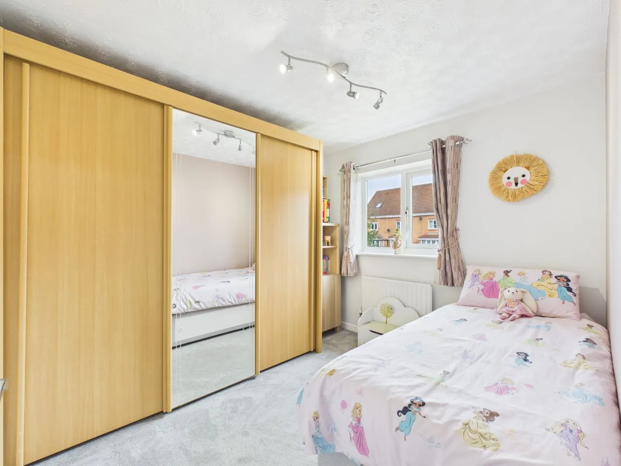 Willow Court, Alverthorpe, WF2, photo 18